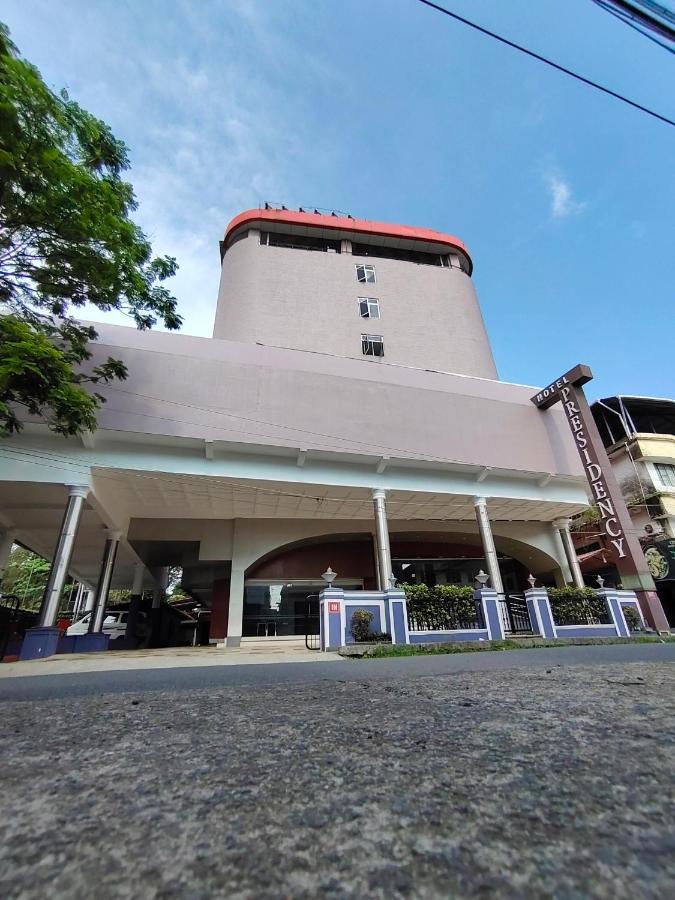 Presidency Kochi City Centre Exterior foto